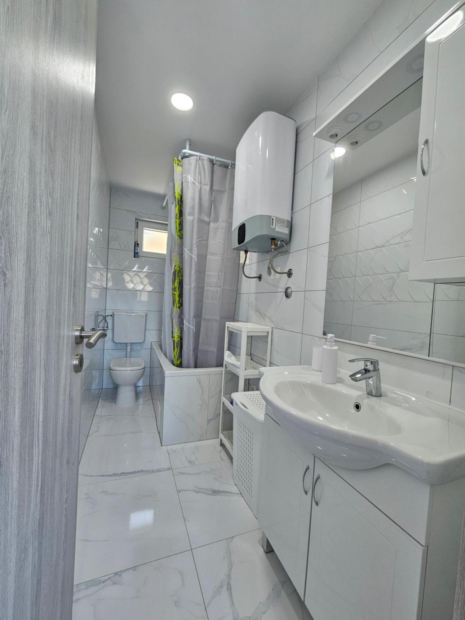 Apartments Lucin Veliki Drvenik Εξωτερικό φωτογραφία