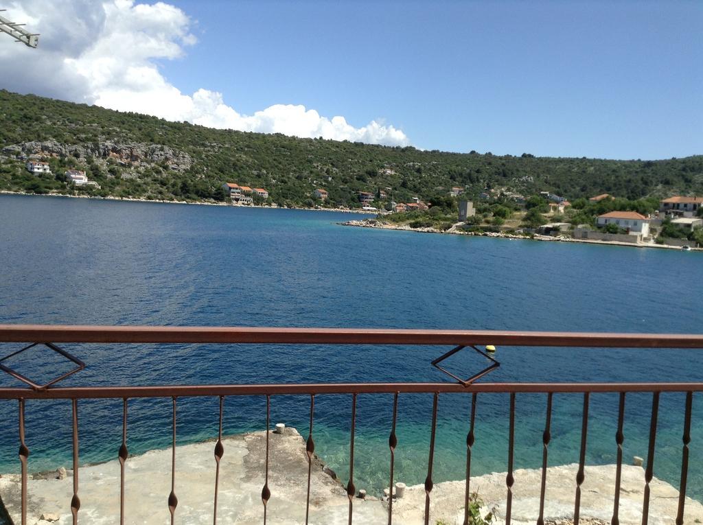 Apartments Lucin Veliki Drvenik Δωμάτιο φωτογραφία