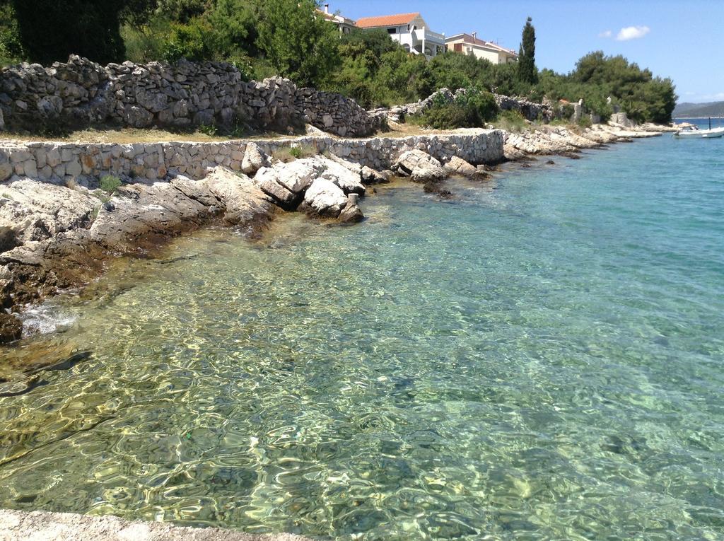 Apartments Lucin Veliki Drvenik Δωμάτιο φωτογραφία
